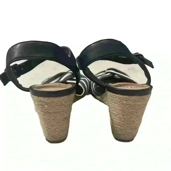 Clark’s Margee Beth Navy Striped Sandals Wedge Heels Rope Size 7.5 used like new - Picture 5 of 6